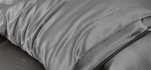 Improve your Skin, Hair and Health with Silk Pillow Cases